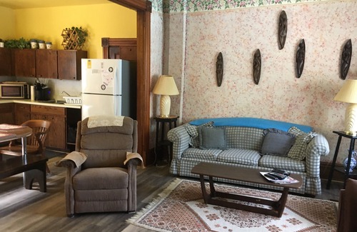 Rideau Lakes House | country home with pool located in the heart of Rideau Lakes