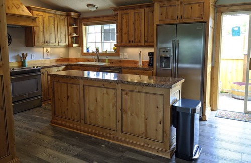 Cornelius House | Country Home with swimming pool and hot tub