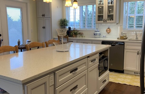 Saginaw House | Country Home with amazing linens, 5 Star Reviews & low Fees