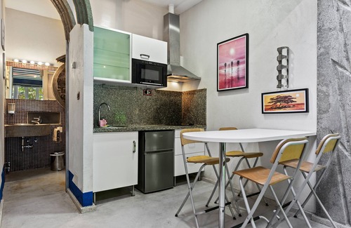Meruja House | Country House 'Zentralclub Proton' with Mountain View, Private Terrace and Wi-Fi