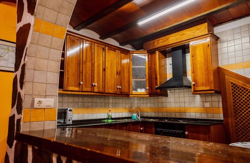Navares House | Country House 'Casa Cayo' with Mountain View, Wi-Fi and Air Conditioning