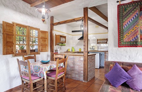 Zahara de la Sierra House | Country House 'Alucema' with Lake View, Private Terrace and Wi-Fi