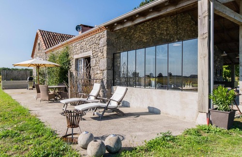 Fargues-sur-Ourbise House | Country house with pool among sunflowers