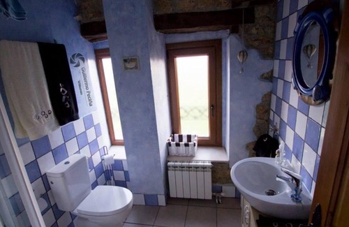 Basconcillos del Tozo House | Country House 'La Bernarda 2' with Mountain View, Shared Garden and Wi-Fi