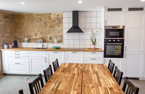 Arcos de Valdevez Villa | Country house, with outdoor pool and fireplace, close to Ecovia and Sistelo