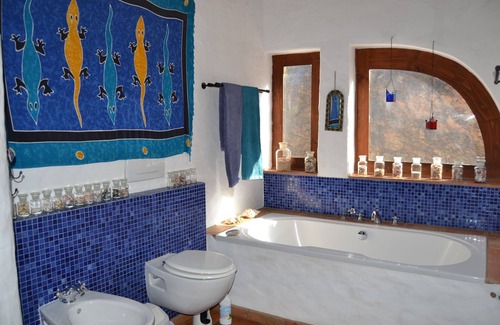 Barracao House | Country house with large swimming pond, near the beach, for 8 persons