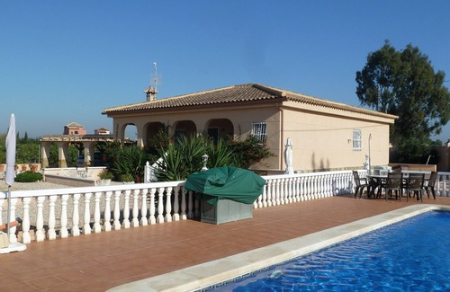 Dolores Villa | Country House 15 minutes drive from the beach with large private swimming pool