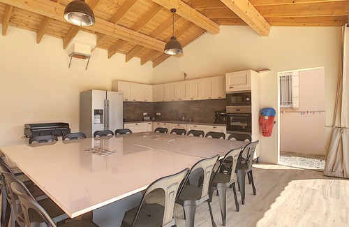 Avignon House | COUNTRY HOUSE 2 STEPS FROM THE CITY
