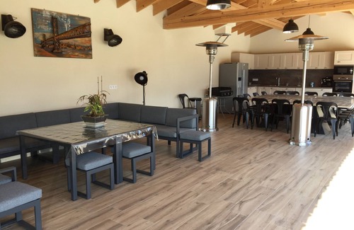 Avignon House | COUNTRY HOUSE 2 STEPS FROM THE CITY