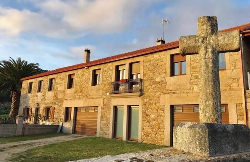 Ponteceso House | Country House 'A Casa De Lelo' with Sea View, Private Terrace and Wi-Fi