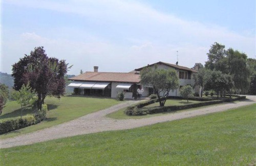 Susegana Cabin | Country House Accommodation on Dreamway Path - Colfosco di Susegana TV, Veneto, Italy