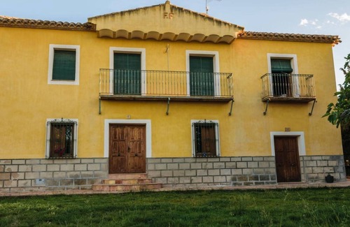 Cehegin House | Country House 'Agroturismo Las Nieves Norte' with Mountain View, Shared Pool and Wi-Fi
