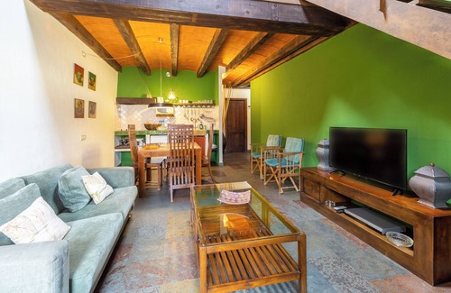 Braojos House | Country House 'Alojamiento Hercules' with Mountain View, Balcony and Wi-Fi