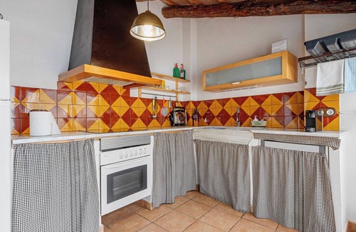 Pauls House | Country House 'Antic Forn De Paüls' with Mountain View, Wi-Fi and Air Conditioning