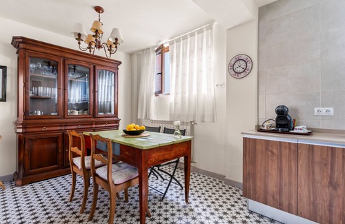 Muros de Nalon House | Country House 'Apartamento Irene' with Shared Terrace, Shared Garden and Wi-Fi