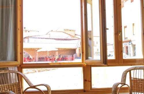 Munebrega House | Country House 'Apartamento Sol' with Mountain View, Balcony and Wi-Fi