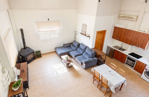 Pozo Los Palos House | Country House 'Arizona' with Balcony, Wi-Fi and Air Conditioning