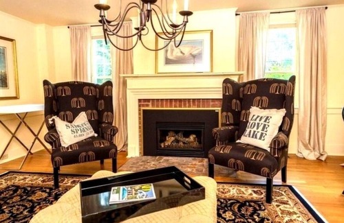 Queensbury Bed & Breakfast | Country House Bed & Breakfast
