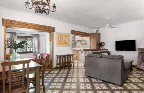 El Gastor House | Country House 'Bella Vista El Gastor' with Lake View, Private Pool and Wi-Fi