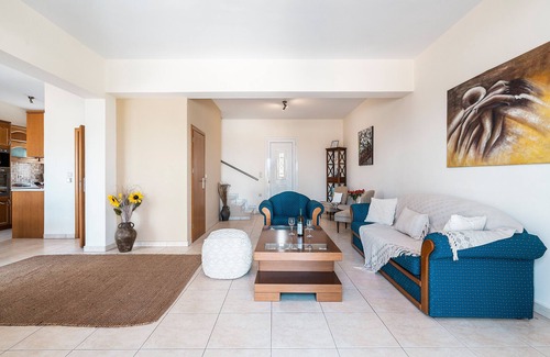 Gennadi Villa | Country House 'Blue Pearl' with Private Pool, Private Terrace and Wi-Fi