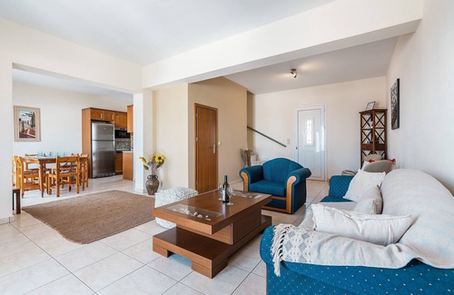 Gennadi Villa | Country House 'Blue Pearl' with Private Pool, Private Terrace and Wi-Fi