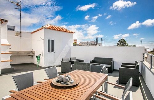 Los Gavilanes House | Country House 'Bodega Oramas' with Private Terrace and Wi-Fi