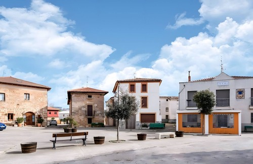 Llano de Bureba House | Country House 'Casa Llano' with Mountain View and Wi-Fi