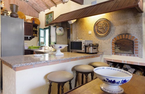 Vieira do Minho House | Country House 'Casa De Campo T3' with Mountain View, Wi-Fi and Air Conditioning