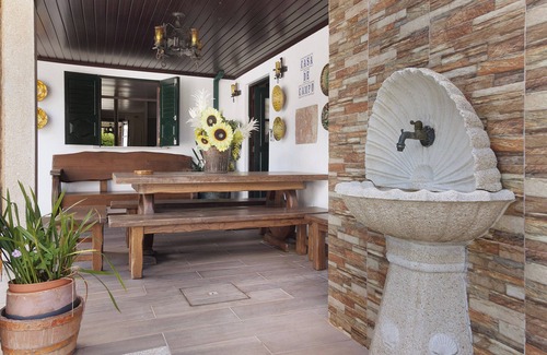 Vieira do Minho House | Country House 'Casa De Campo T3' with Mountain View, Wi-Fi and Air Conditioning