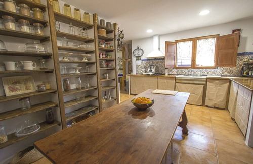 Rubio House | Country House 'Caelus Masia Boutique' with Mountain View, Wi-Fi and Air Conditioning