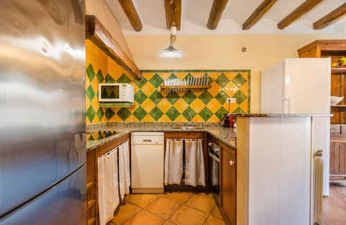 Belianes House | Country House 'Cal Menut' with Private Terrace and Wi-Fi