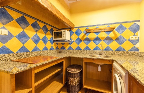 Belianes House | Country House 'Cal Menut' with Private Terrace and Wi-Fi