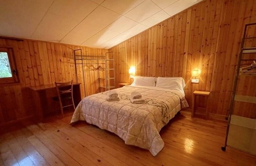 Oden Villa | Country House "Cal Pastor 9 pax" with Mountain View, Pool, Wi-Fi, Terrace & Garden