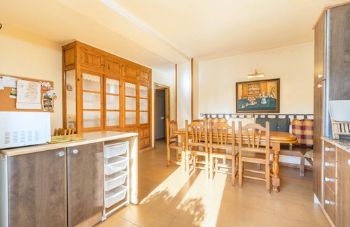 Isabena House | Country House 'Casa Baltasar' with Mountain View, Private Pool and Wi-Fi