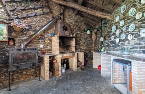 Forcarei House | Country House 'Casa Da Puza' with Private Terrace, Wi-Fi and Air Conditioning
