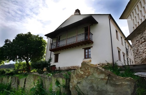 Mondonedo House | Country House 'Casa Da Penela - Lamelas' with Mountain View, Shared Terrace and Wi-Fi