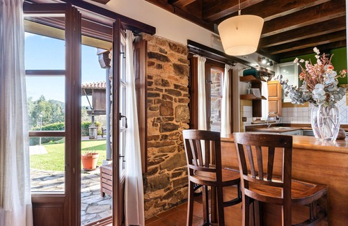 Aronces House | Country House 'Casa De Abajo' with Mountain View, Private Garden and Wi-Fi
