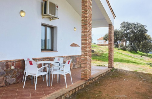 Aldeaquemada House | Country House 'Casa La Encina' with Mountain View, Shared Pool and Air Conditioning