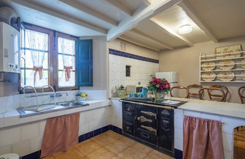 Catasol House | Country House 'Casa La Calleja' with Shared Terrace, Shared Garden and Wi-Fi
