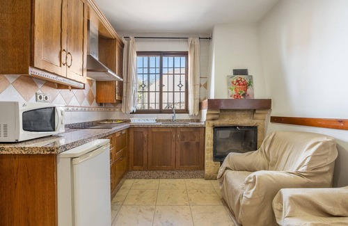 Yegen House | Country House 'Casa Mamica Rosario' with Mountain View, Private Terrace and Wi-Fi