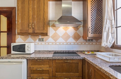 Yegen House | Country House 'Casa Mamica Rosario' with Mountain View, Private Terrace and Wi-Fi