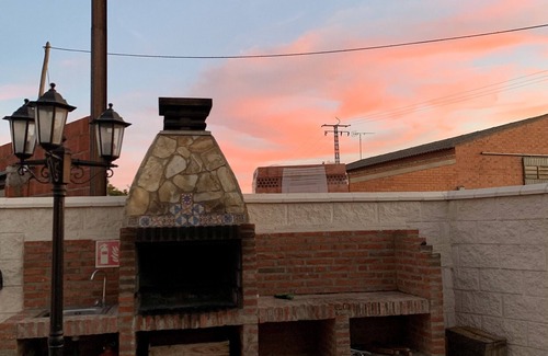 Alaejos House | Country House 'Casa Rural Alaejos' with Mountain View, Private Pool and Wi-Fi