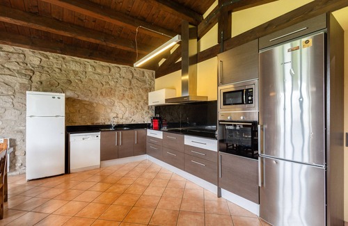 Sagas House | Country House 'Casamira' with Mountain View, Private Pool and Wi-Fi