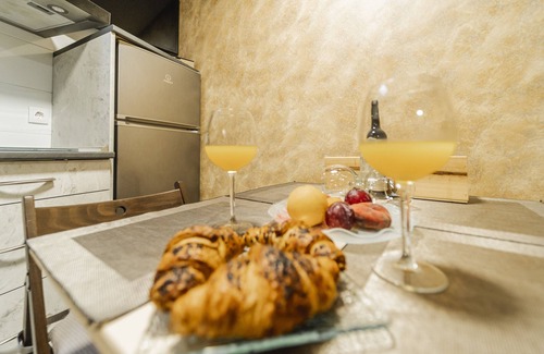 Penafiel House | Country House 'Casita La Glorieta' with Mountain View, Private Garden and Wi-Fi
