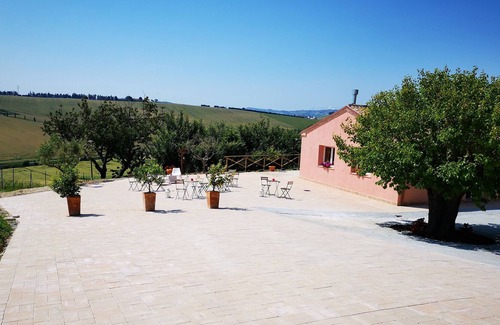 Loreto Bed & Breakfast | Country House Ceresa '1.5 km from the sea - AMARENA