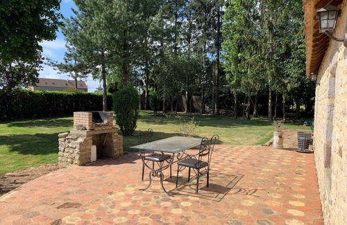 Champfleur Condo | Country house close to town