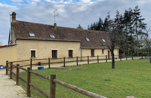 Champfleur Condo | Country house close to town