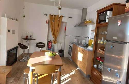 Idanha-a-Nova Apartment | Country House Das Oliveiras with Private Terrace, Shared Garden and Air Conditioning