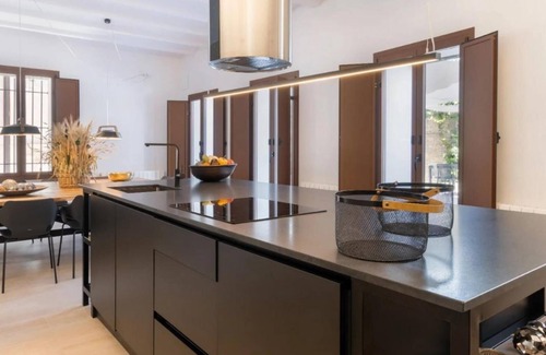 Albentosa House | Country House 'El Americano' with Mountain View, Private Pool and Wi-Fi