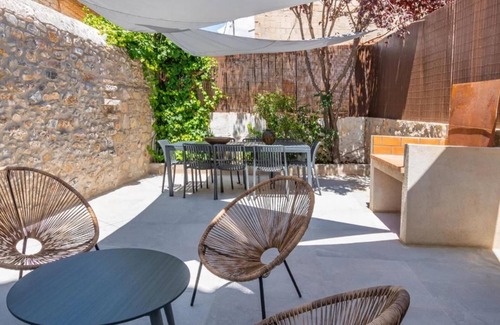 Albentosa House | Country House 'El Americano' with Mountain View, Private Pool and Wi-Fi
